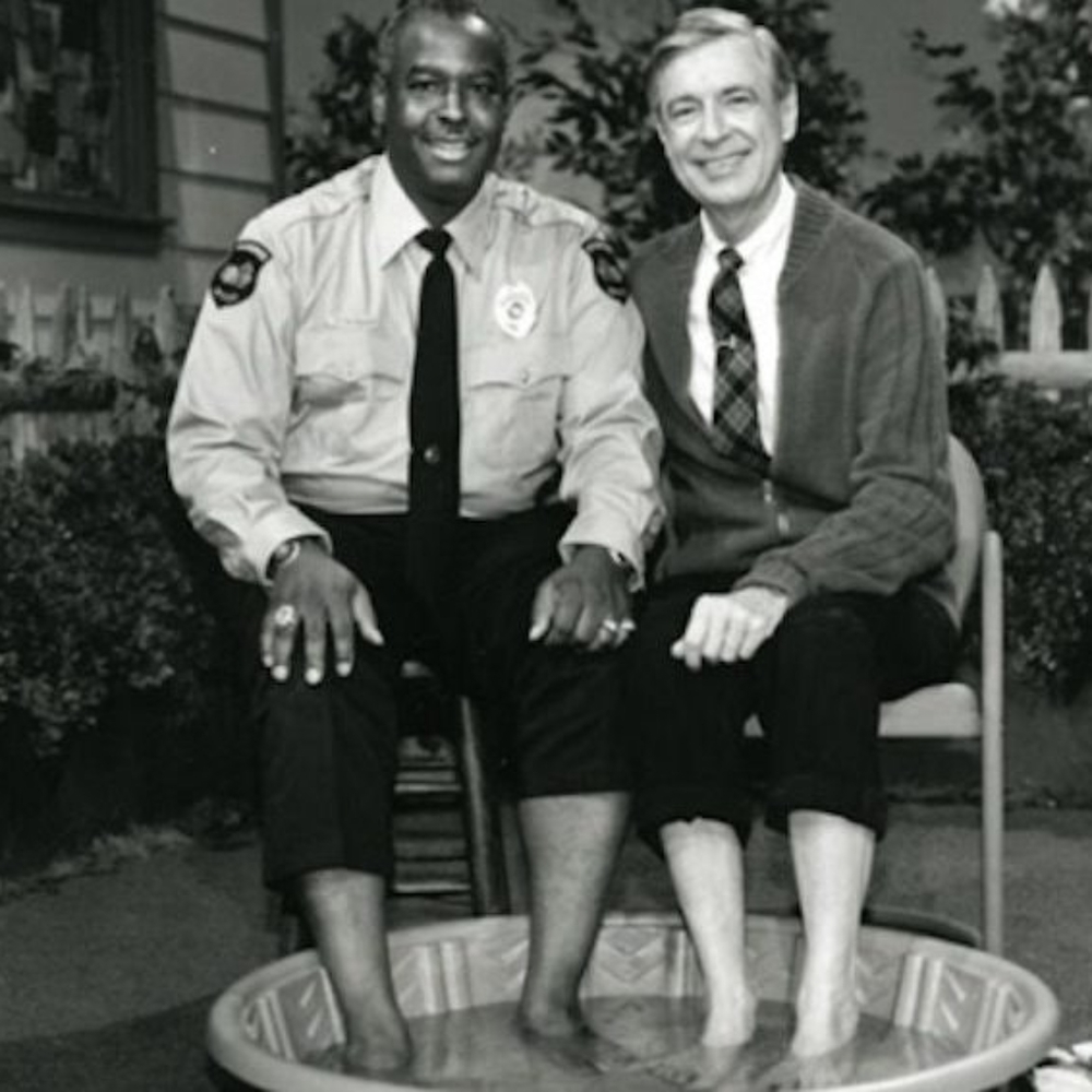 VINTAGE 70s Retro Custom Cravatier Mr. Rogers Mid Century Mod Polyester - Picture 4 of 14